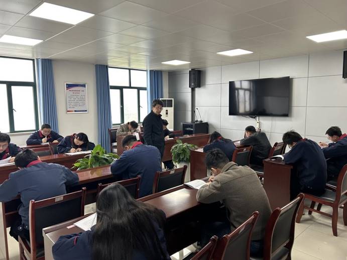 建材公司、檢測(cè)公司聯(lián)合開(kāi)展管理人員業(yè)務(wù)提升考試
